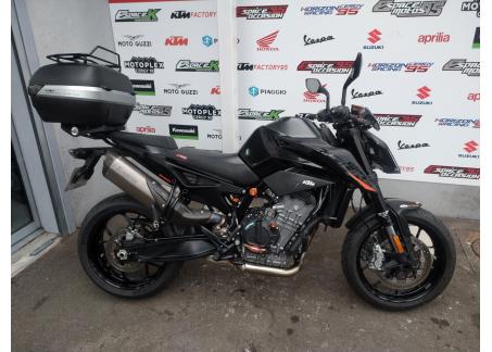 KTM 890 DUKE TECH PACK AKRAPOVIC