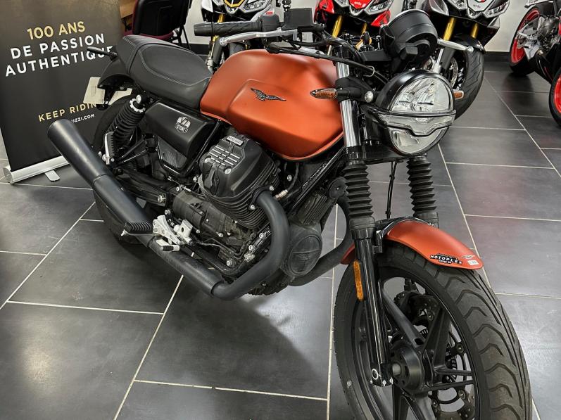MOTO GUZZI V7 IV (850 cm3)