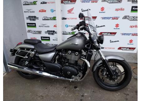 TRIUMPH THUNDERBIRD 1700 STORM