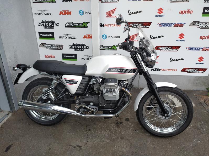 MOTO GUZZI V7 CLASSIC